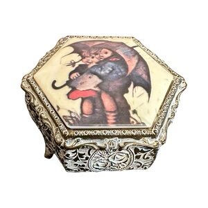 Vintage Embossed Metal Jewelry Footed Trinket Box White Wash Umbrella Ch…